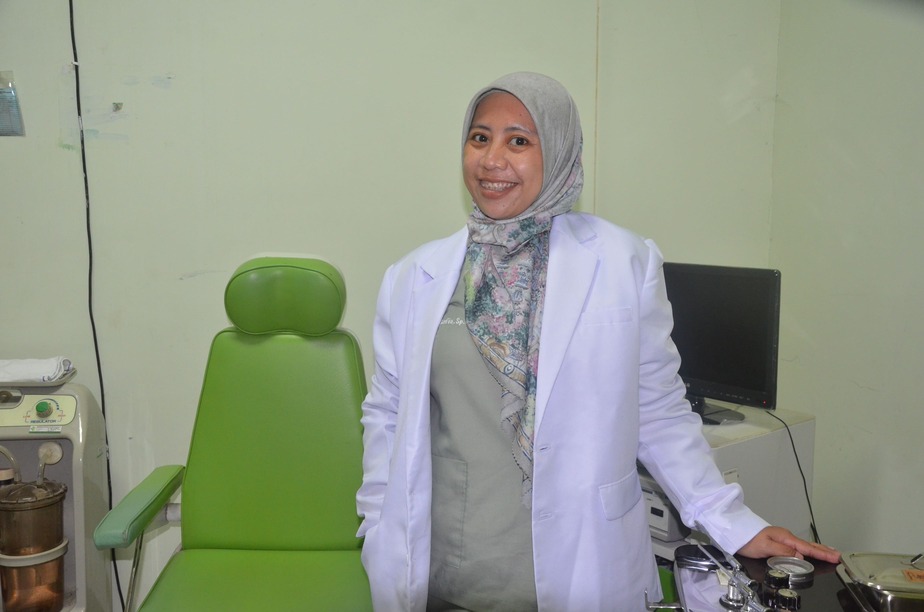 dr. Fira Sofia , Sp. THT-KL